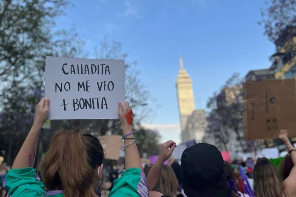 marzo-8-dia-internacional-mujer-marcha-manifestacion-sororidad